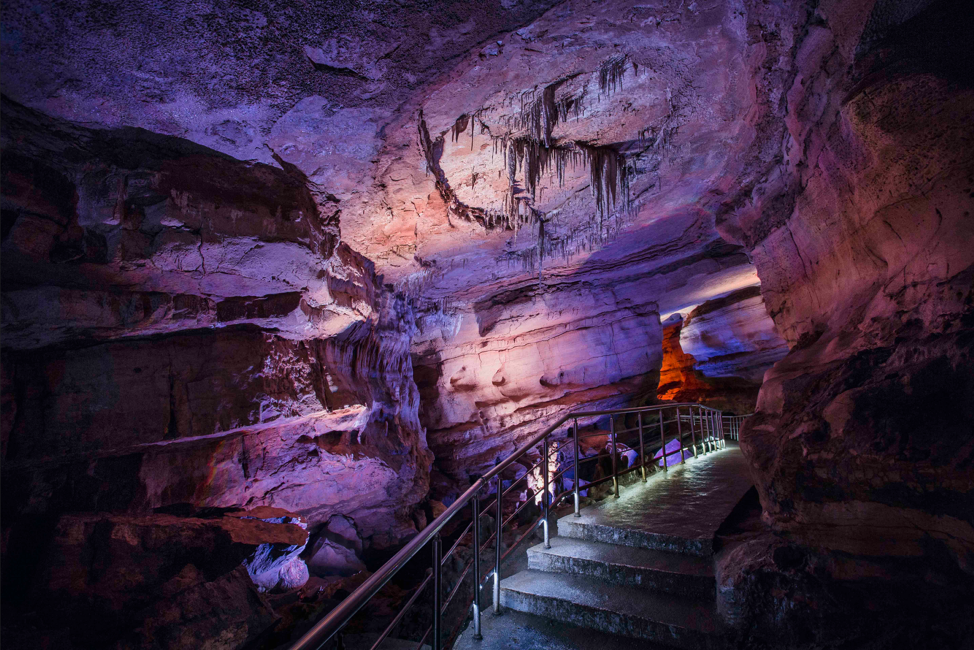Sataplia Cave